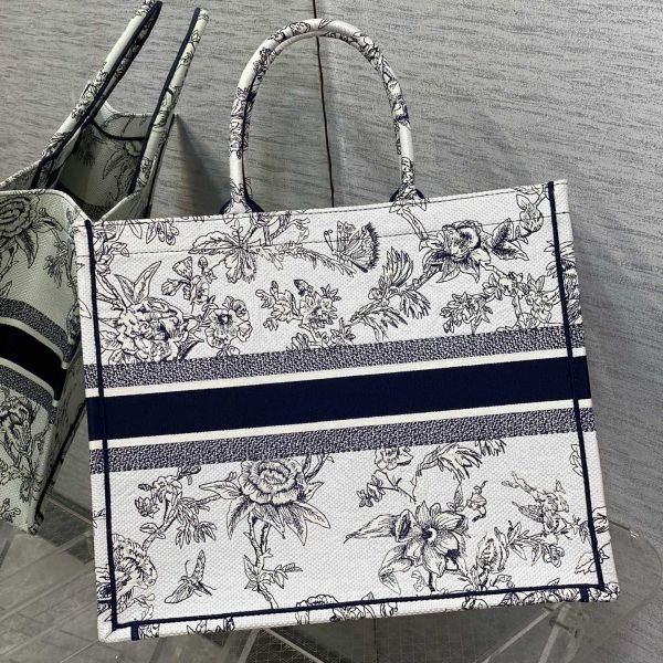DIOR Book Tote 42CM Granville Garden WHITE