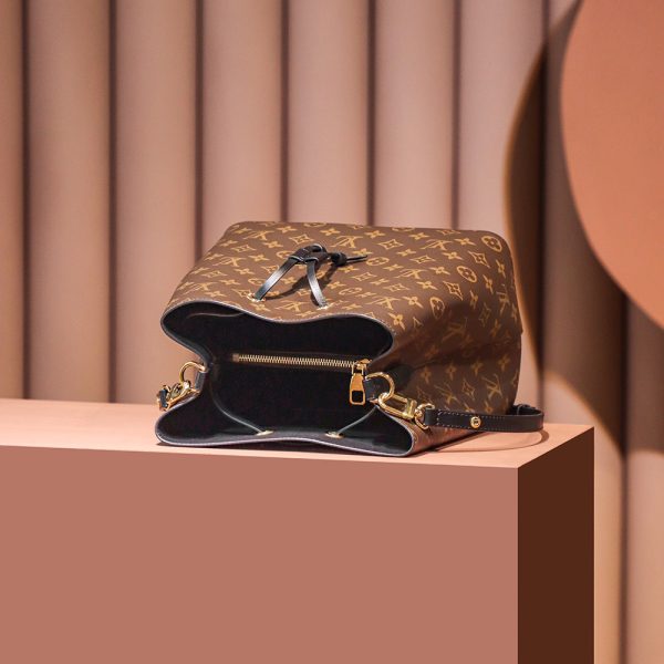 LV Ladies Bags M44020