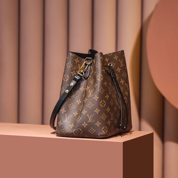 LV Ladies Bags M44020