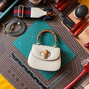 GUCCI Ladies Bags GG686864 WHITE